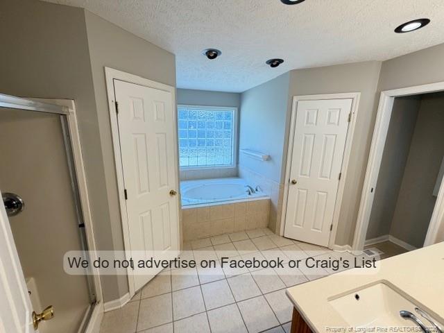 Building Photo - 2556 Lull Water Dr