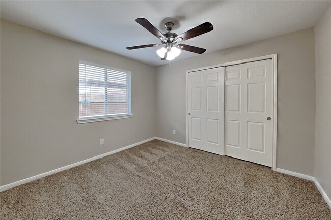 Building Photo - 22819 Williamschase Dr