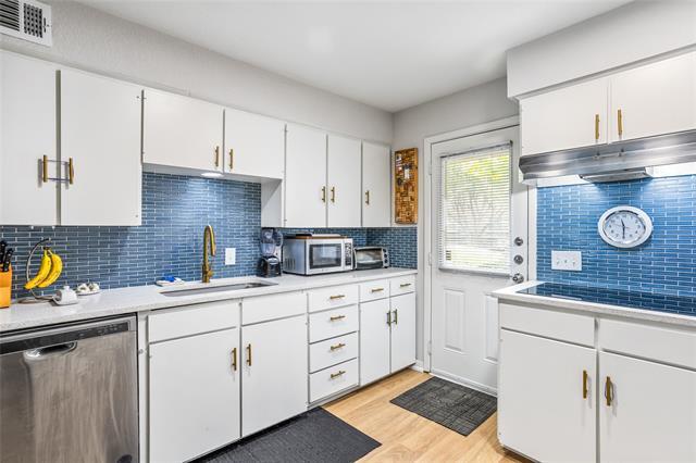 Building Photo - 7924 Royal Ln