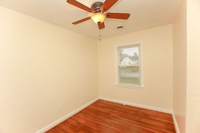 Building Photo - Gorgeous home rental in Virginia Beach!