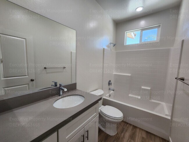 Building Photo - 8521 Grandy St