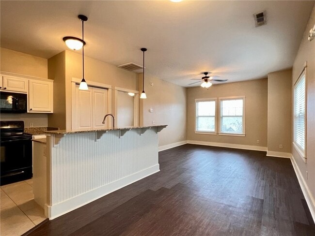 Building Photo - 3164 N Barnsbury Terrace