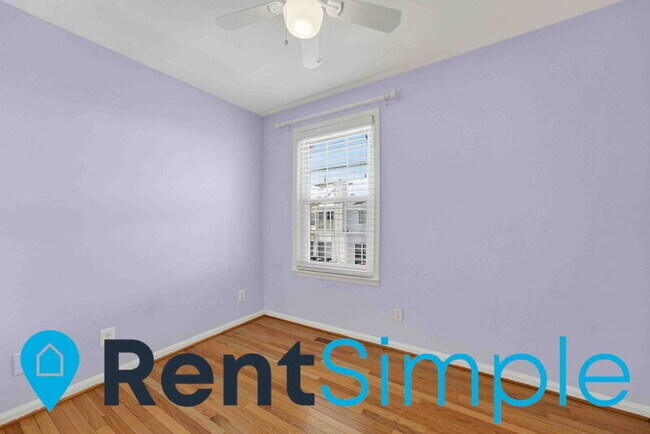 Building Photo - 7506 Lamoyne Ct