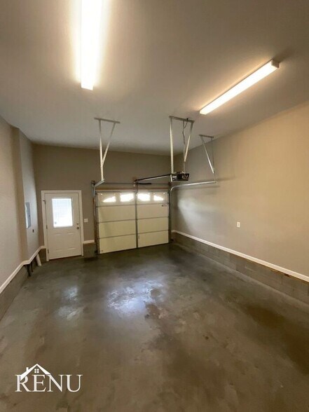 Building Photo - 5936 Obrien Ave