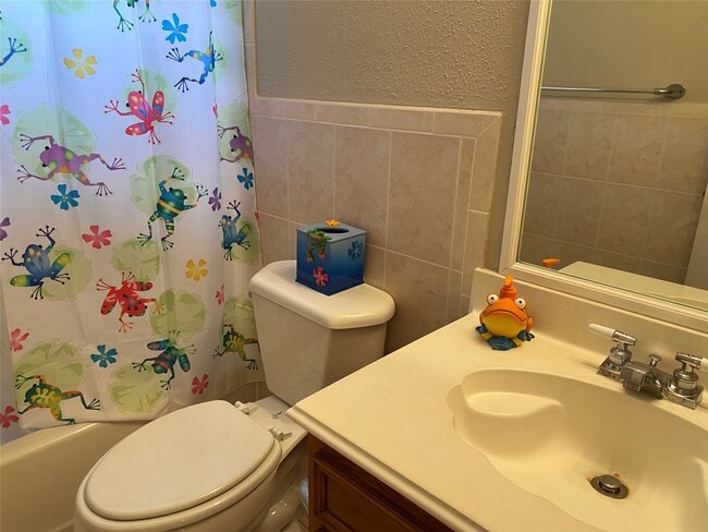 Building Photo - 2415 Poco Dr