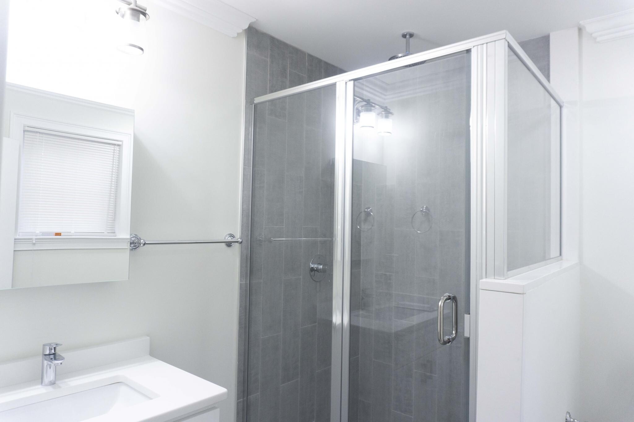 Building Photo - 8 Nira Ave