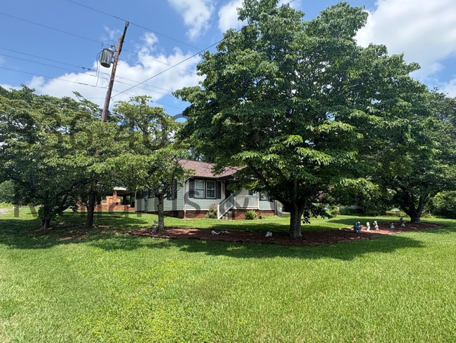 Primary Photo - 6591 NC-704