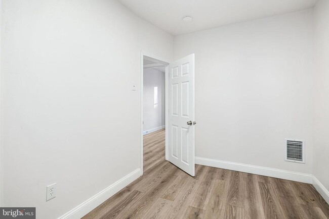 Building Photo - 5907 Osage Ave