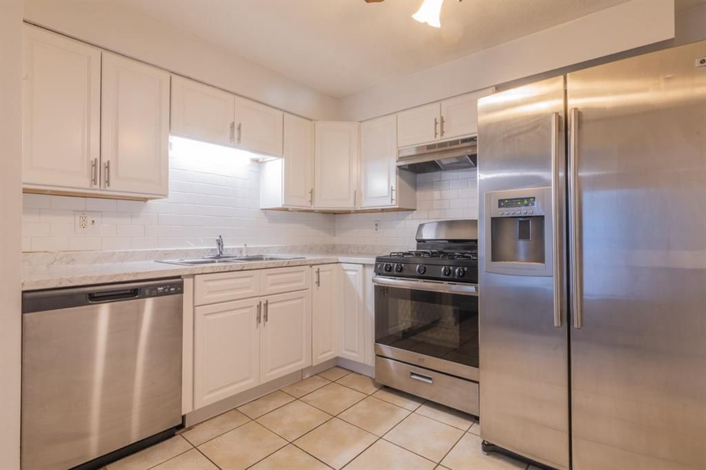 Building Photo - 10 Josephine St