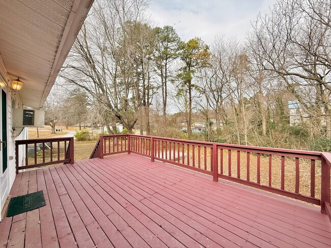 Building Photo - Welcome Home!