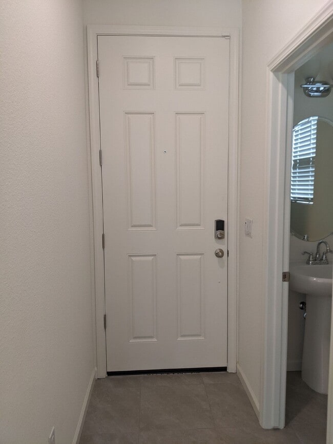 Building Photo - $250.00 OFF FIRST MONTH'S RENT!  Ready Now...