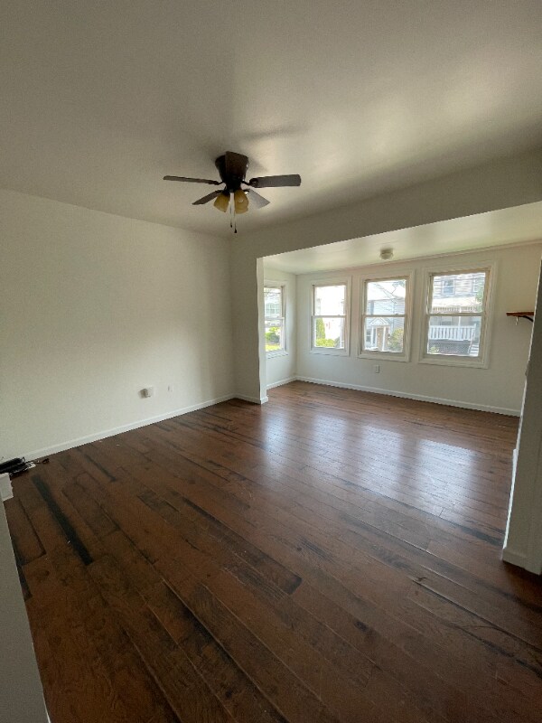 Building Photo - 572 Christopher St