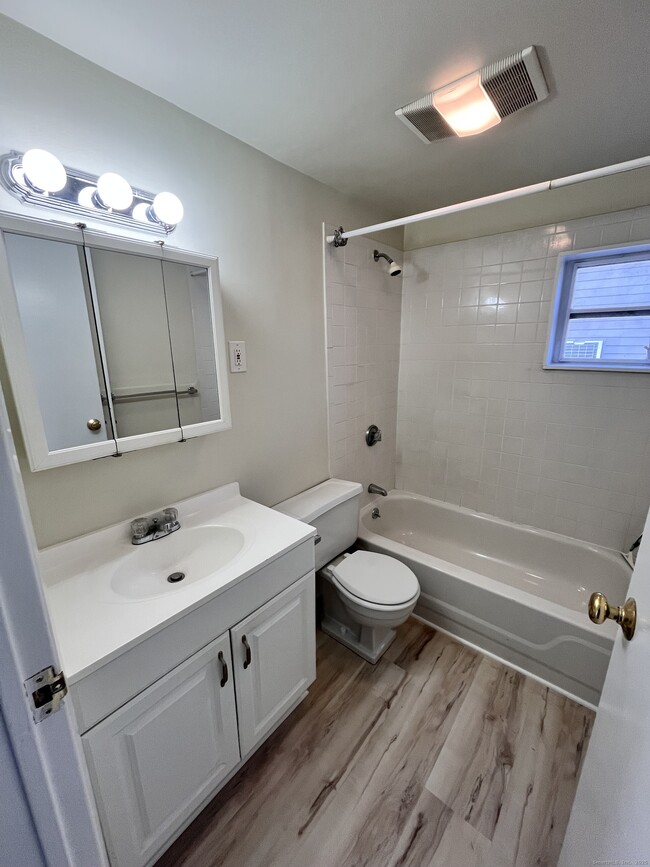 Building Photo - 20 3rd St