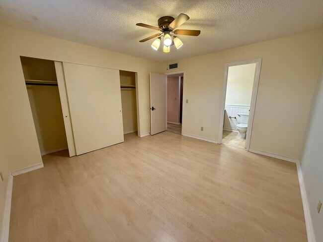 Building Photo - Rancho Del Oro Condo