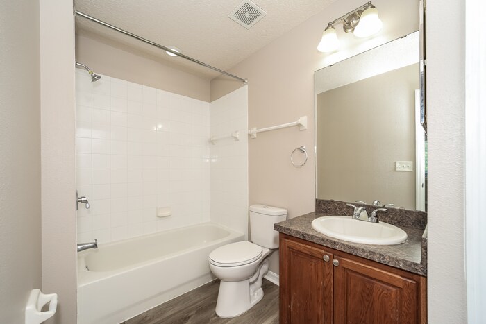 Building Photo - 507 Cabernet Pl