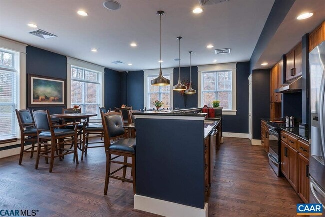 Building Photo - 200 Reserve Blvd