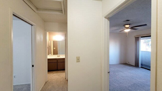 Building Photo - 5245 Child Ct