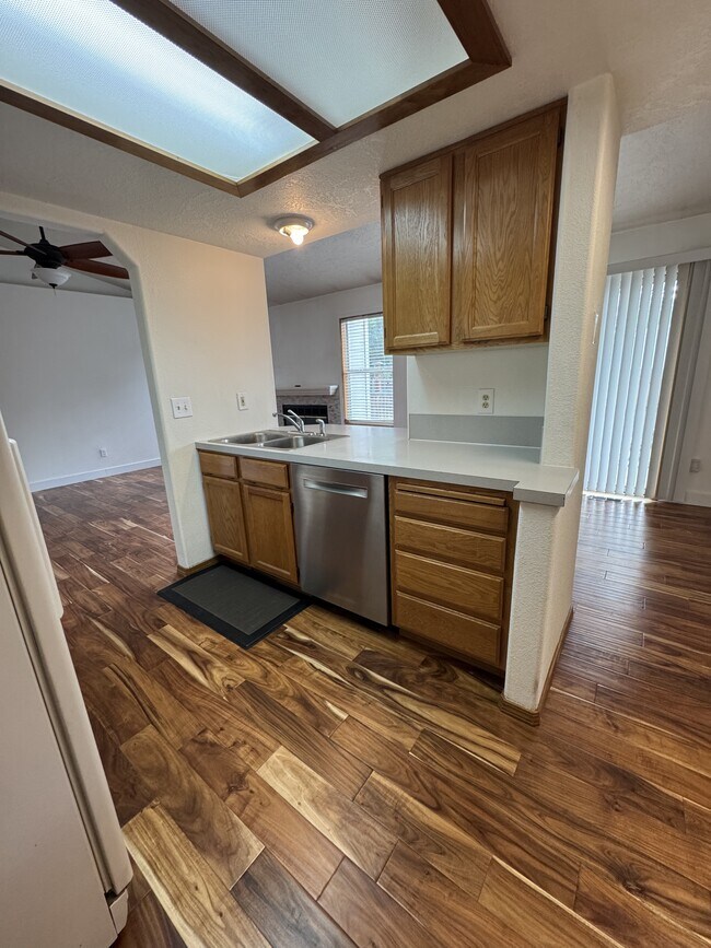 Building Photo - 426 W Arizona Ln