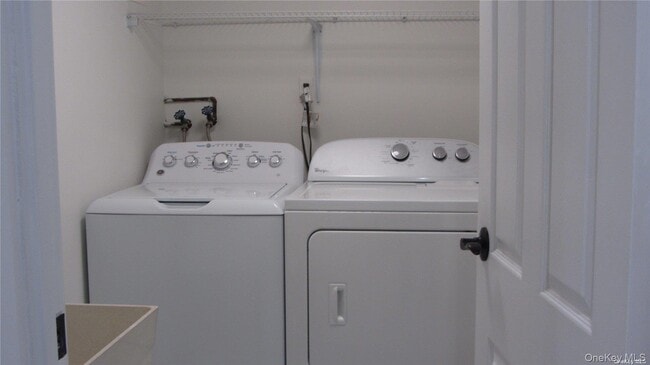 Building Photo - 367 Columbus Pkwy