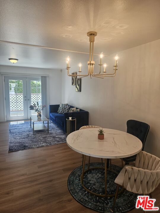Building Photo - 506 S Grevillea Ave