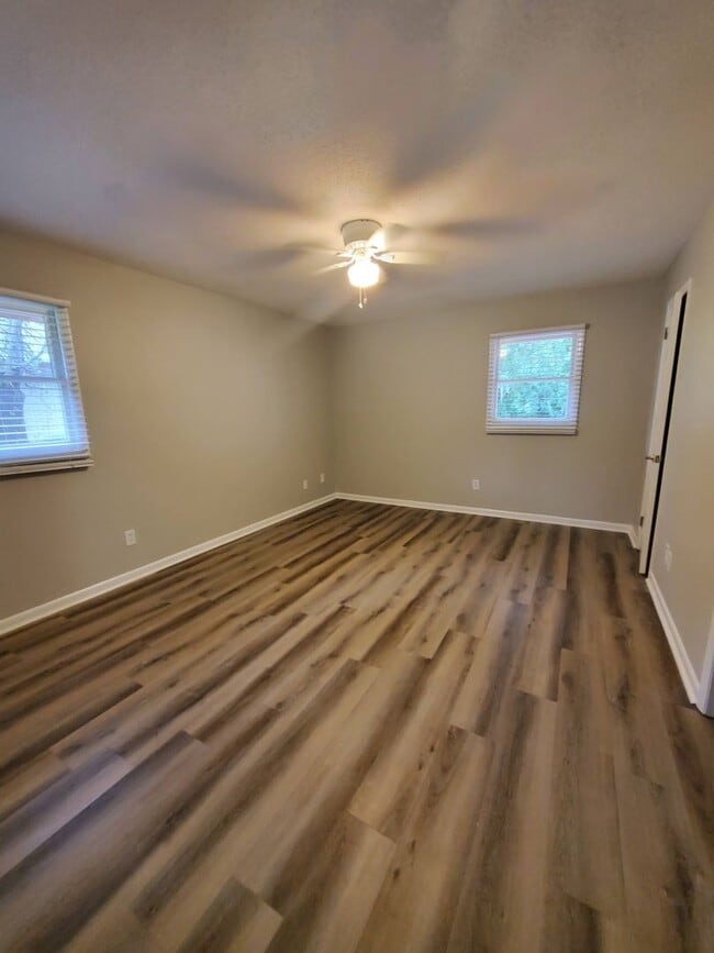 Building Photo - Your Perfect Rental Home in Valdosta, GA