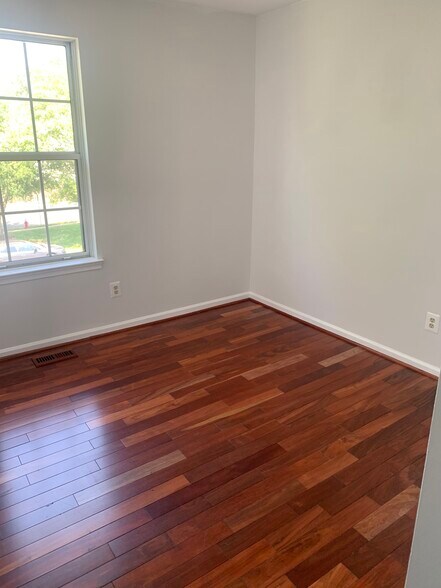 Building Photo - 7308 Charlesborough Ct