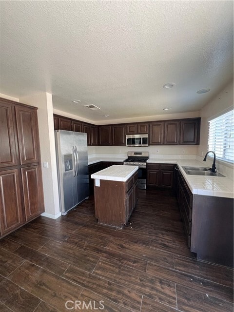 Building Photo - 557 Summerfield Way