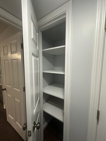 Building Photo - 207 Westfield Dr