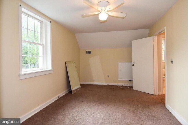 Building Photo - 2905 Boswell Ave