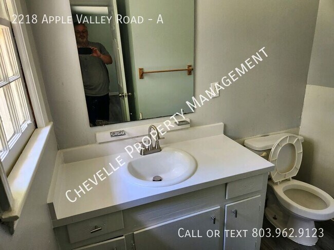 Building Photo - 2218 Apple Valley Rd