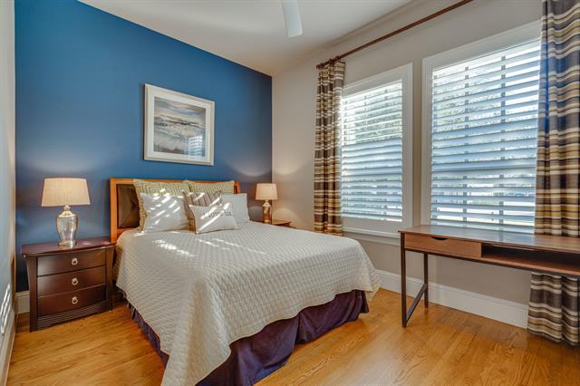 Building Photo - 528 Sandy Ln