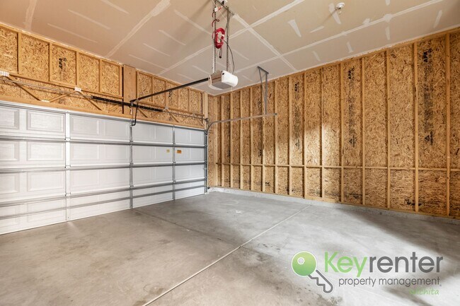 Building Photo - 2401-2403 E Coolwater St Duplex