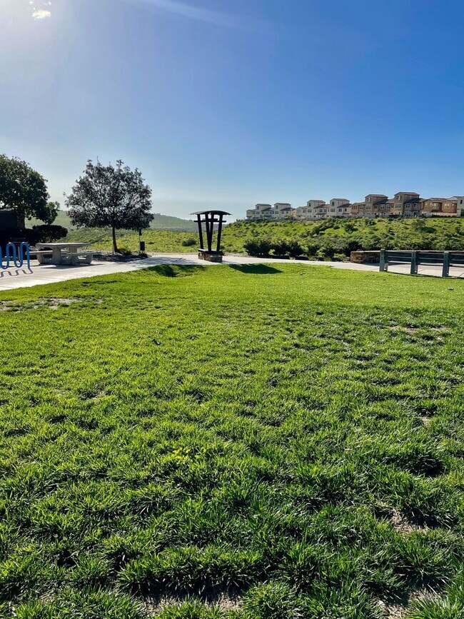 Building Photo - 9707 Deer Trail Dr