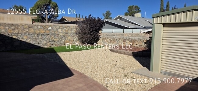 Building Photo - 12555 Flora Alba Dr