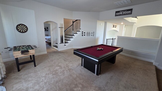 Building Photo - 1112 Maverick Dr