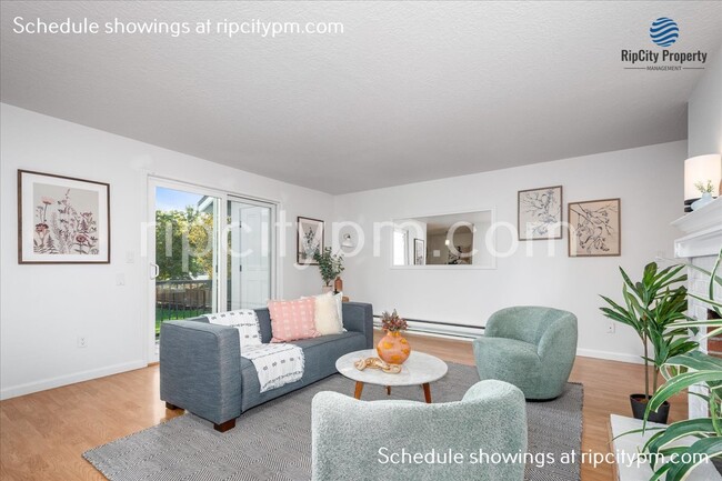 Building Photo - Charming 904 sqft 2-Bed Condo in Tualatin!