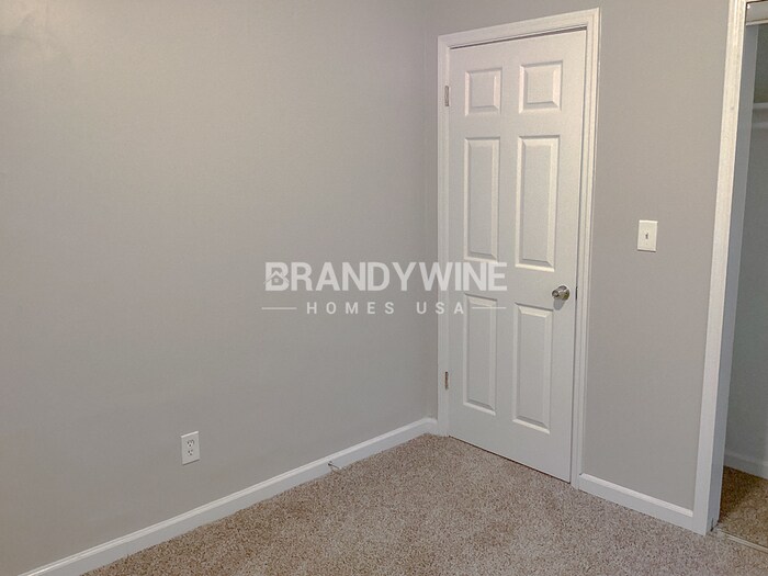 Building Photo - 5391 Hall Cir
