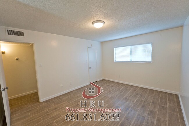 Building Photo - 1308 McDonald Way