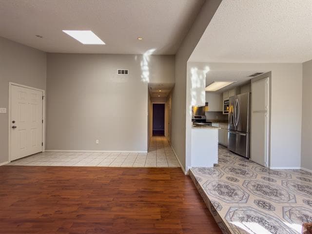 Building Photo - 6646 E Lovers Ln