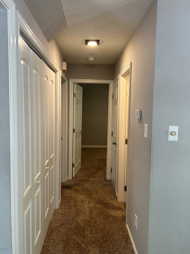 Building Photo - Charming 3BR Cape Cod w/ Loft, Skylights & Fenced Yard – Prime Midlothian Location - Buckingham V...