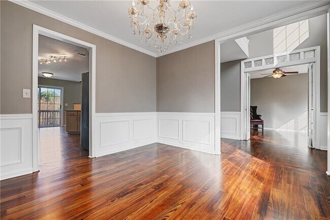 Building Photo - 1620 Grand Jct