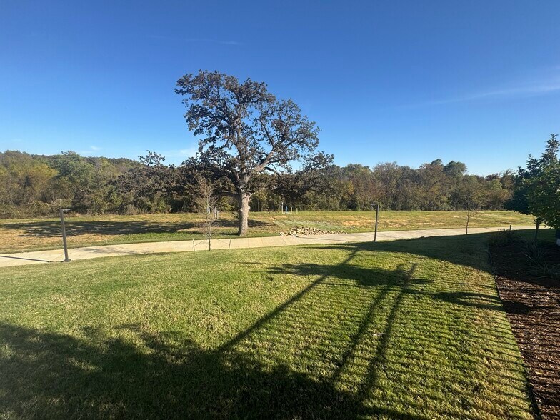 Building Photo - 12169 Steeplechase Dr