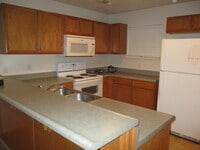 Building Photo - "WALK-IN and TOP FLOOR" Branson Condo for ...