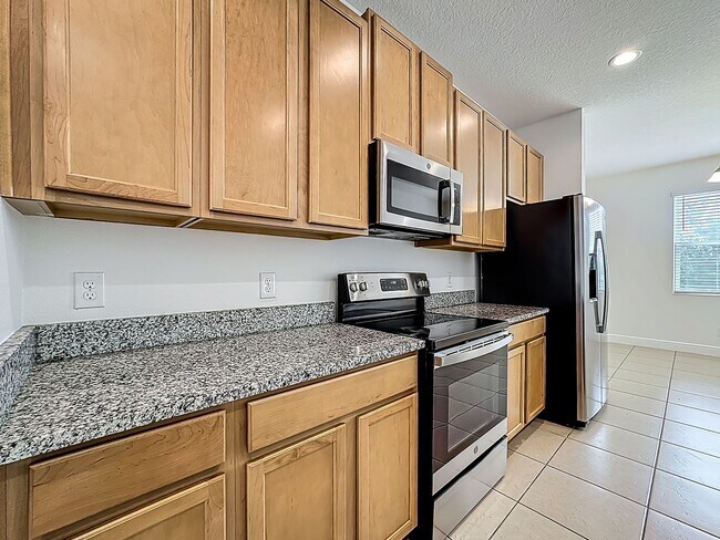 Building Photo - Hanover Lakes-2889 Nottel Drive St. Cloud