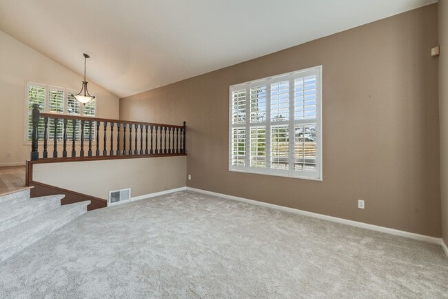 Building Photo - Stunning Folsom Split-Level Home with Pool & 3-Car Garage in Quiet Cul-De-Sac