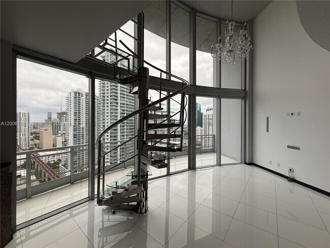 Building Photo - 690 SW 1st Ct