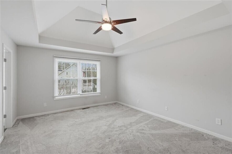 Building Photo - 638 Oberlochen Way