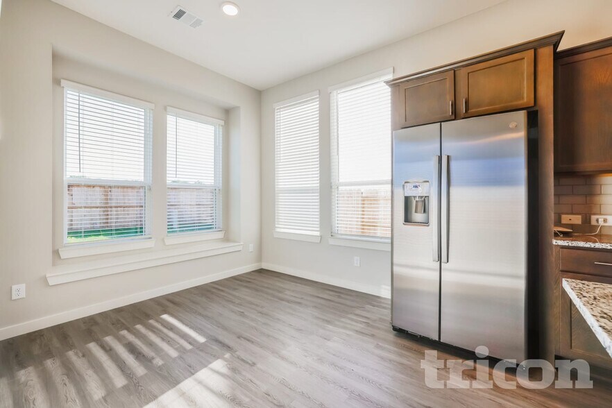 Building Photo - 2414 Foster Hl Rd