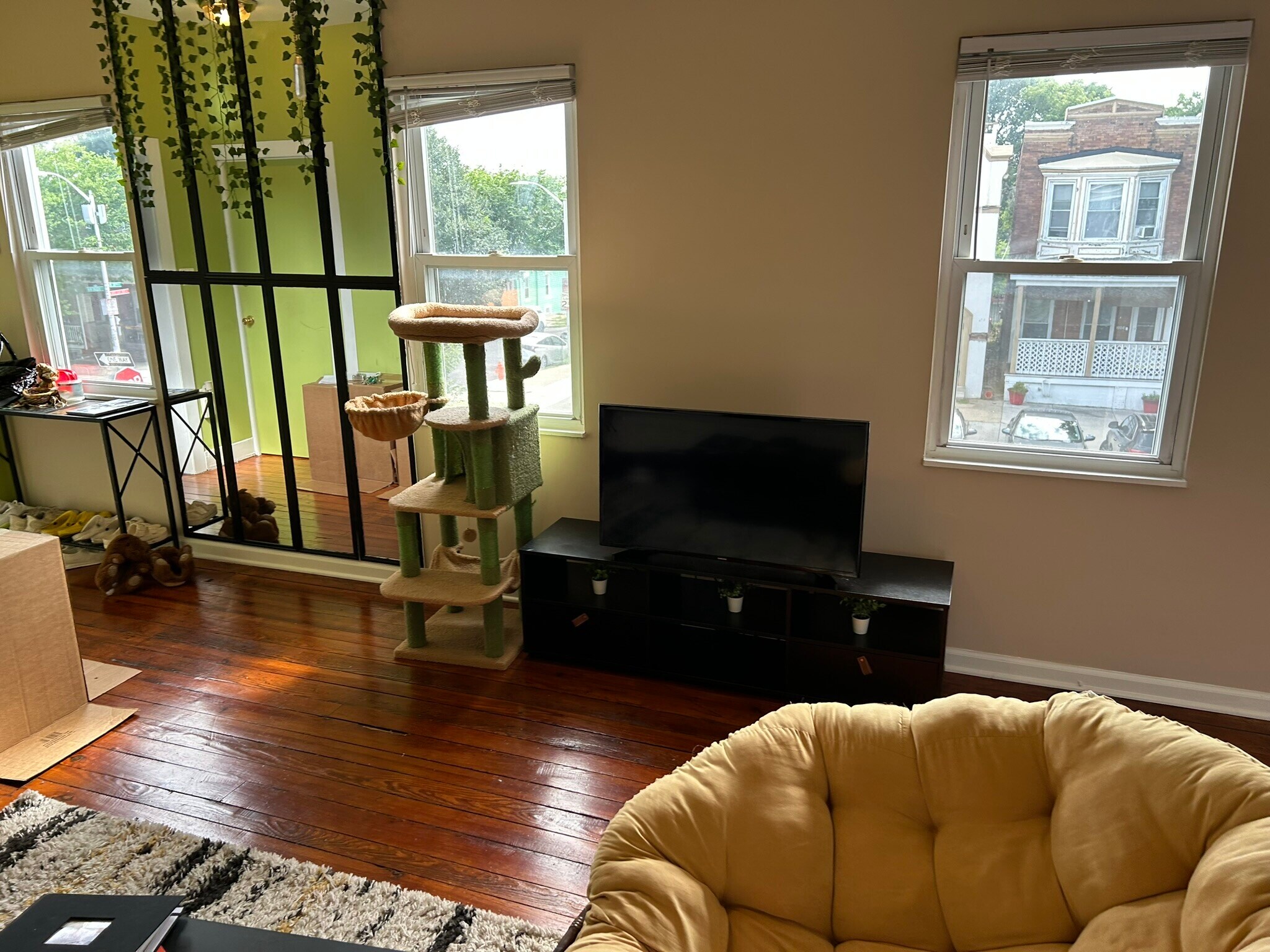 Building Photo - 3001 Huntingdon Ave