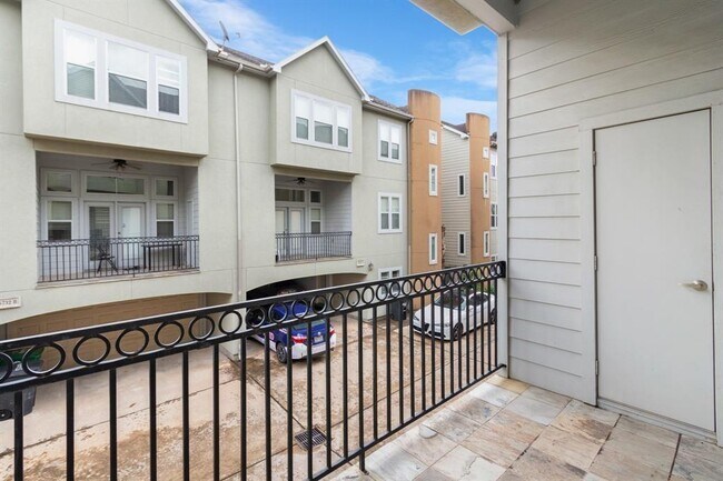 Building Photo - 5734 Kansas St